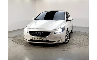 volvo-v40 - 1