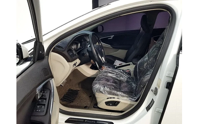 Volvo V40 1.6D - автомобили, коли, обяви за нови и употребявани 7