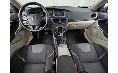 Volvo V40 1.6D - автомобили, коли, обяви за нови и употребявани 6