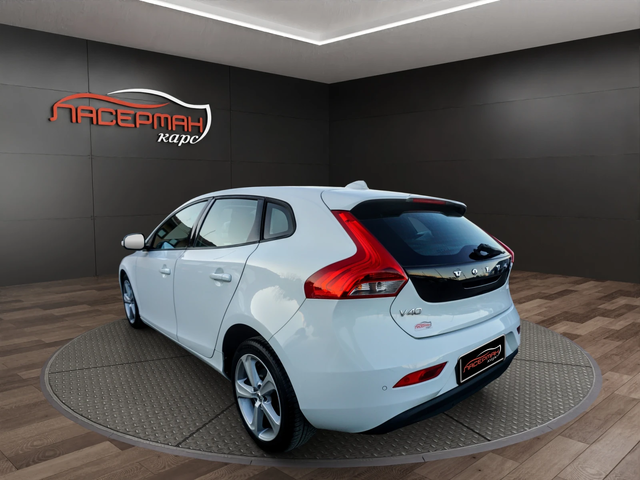 Volvo V40 1.6 D2 KINETIC - автомобили, коли, обяви за нови и употребявани 3