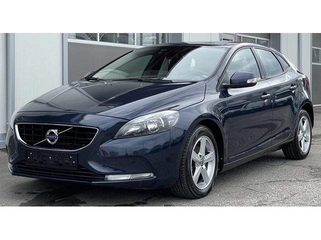 Volvo V40 Реален пробег - автомобили, коли, обяви за нови и употребявани 0