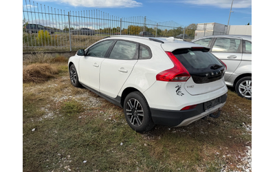 Volvo V40 Cross Country 2.0 D - автомобили, коли, обяви за нови и употребявани 6