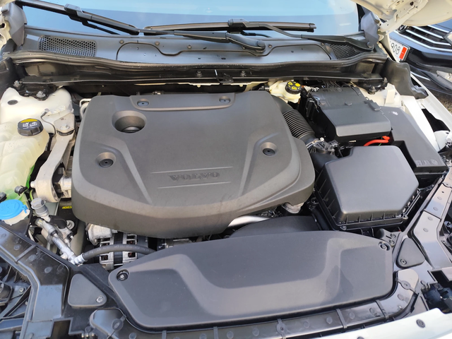 Volvo V40 Cross Country 2.0D* АВТОМАТИК* EURO6B* NAVI* - автомобили, коли, обяви за нови и употребявани 13