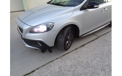 Volvo V40 Cross Country 1.6HDI-D2-115-BARTER-LIZING - автомобили, коли, обяви за нови и употребявани 8