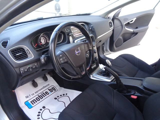 Volvo V40 Cross Country 1.6HDI-D2-115-BARTER-LIZING - автомобили, коли, обяви за нови и употребявани 9