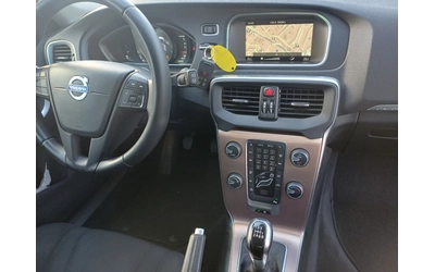 Volvo V40 Cross Country 2.0 D - автомобили, коли, обяви за нови и употребявани 14