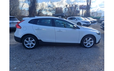 volvo-v40-cross-country - 3