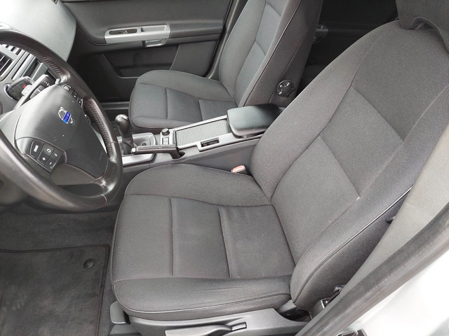 Volvo V50 1, 6d 109ps XENON - автомобили, коли, обяви за нови и употребявани 6