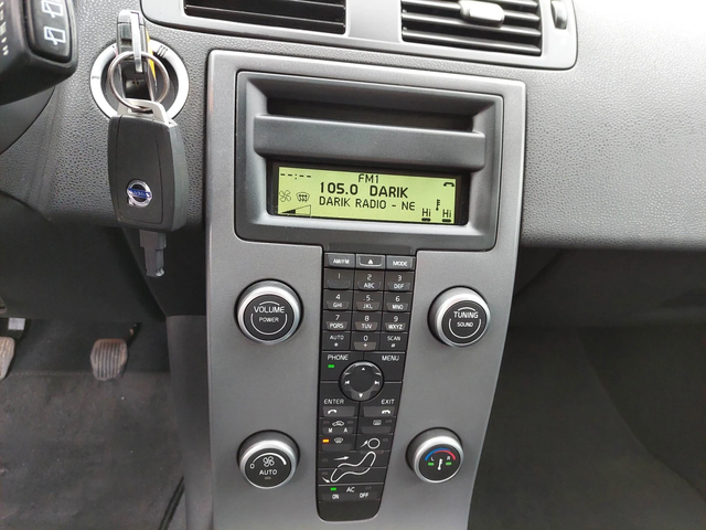 Volvo V50 1, 6d 109ps XENON - автомобили, коли, обяви за нови и употребявани 9