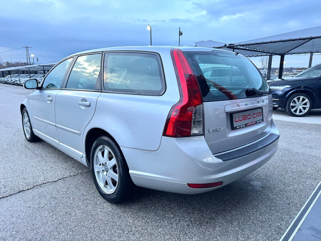 Volvo V50 2.0D-АВТОМАТИК - автомобили, коли, обяви за нови и употребявани 2