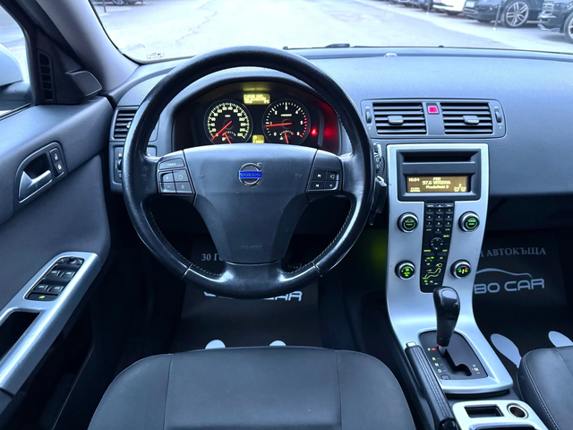 Volvo V50 2.0D-АВТОМАТИК - автомобили, коли, обяви за нови и употребявани 9