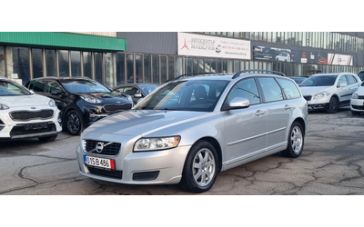 volvo-v50 - 0