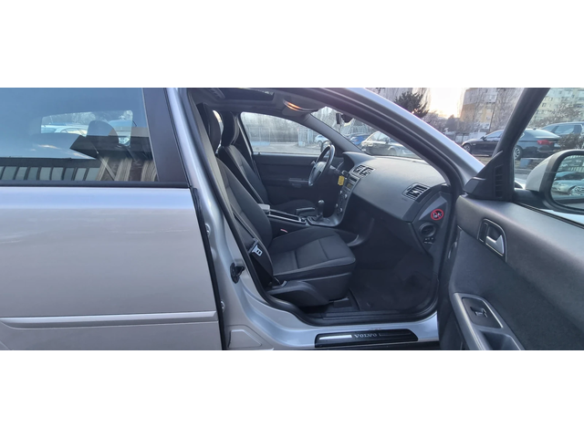 Volvo V50 1.6D 114k.c UNIKAT ITALIA EURO 5 - автомобили, коли, обяви за нови и употребявани 11