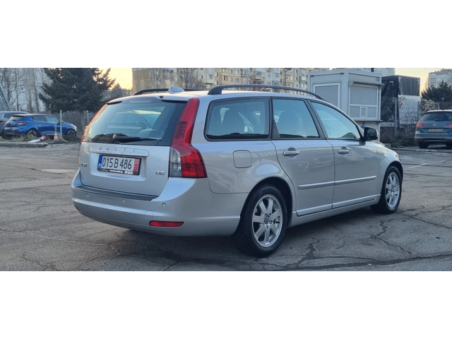 Volvo V50 1.6D 114k.c UNIKAT ITALIA EURO 5 - автомобили, коли, обяви за нови и употребявани 3