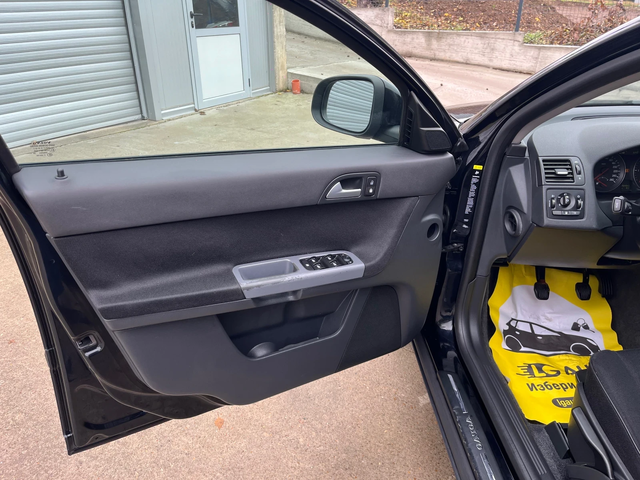 Volvo V50 1.6d - автомобили, коли, обяви за нови и употребявани 12