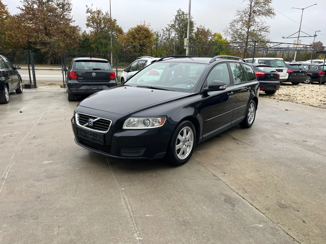Volvo V50 1.6d - автомобили, коли, обяви за нови и употребявани 2