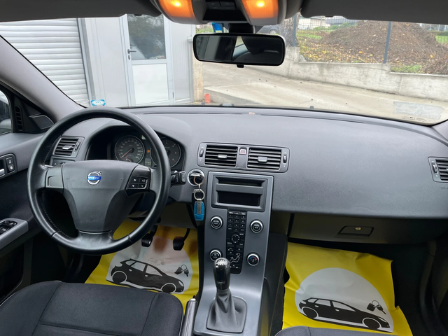 Volvo V50 1.6d - автомобили, коли, обяви за нови и употребявани 9