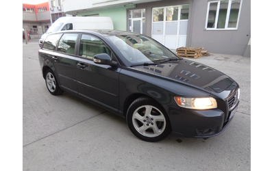 volvo-v50 - 1
