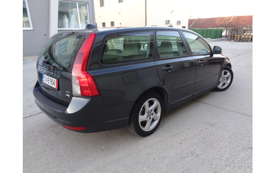 volvo-v50 - 3