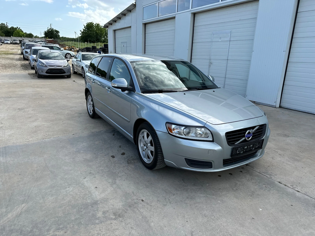 Volvo V50 1.6d D2-114k.c* UNIKAT* - автомобили, коли, обяви за нови и употребявани 11