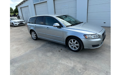 Volvo V50 1.6d D2-114k.c* UNIKAT* - автомобили, коли, обяви за нови и употребявани 12