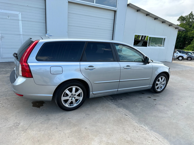 Volvo V50 1.6d D2-114k.c* UNIKAT* - автомобили, коли, обяви за нови и употребявани 13
