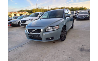 volvo-v50 - 1