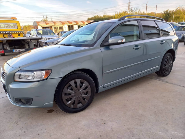 Volvo V50 2.0d * FACE* NOVA* UNIKAT* - автомобили, коли, обяви за нови и употребявани 2
