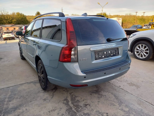 Volvo V50 2.0d * FACE* NOVA* UNIKAT* - автомобили, коли, обяви за нови и употребявани 4