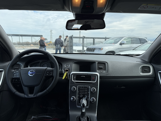 Volvo V60 1.6D* 2016г.* АВТОМАТИК* 171.000КМ* НОВА* СЕРВИЗНА - автомобили, коли, обяви за нови и употребявани 13