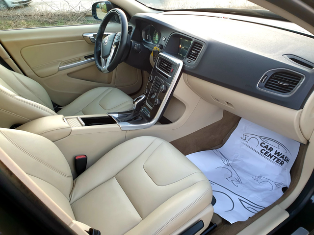 Volvo V60 PLUG-IN HYBRID * D6 AWD - автомобили, коли, обяви за нови и употребявани 10