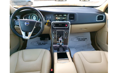 Volvo V60 PLUG-IN HYBRID * D6 AWD - автомобили, коли, обяви за нови и употребявани 8