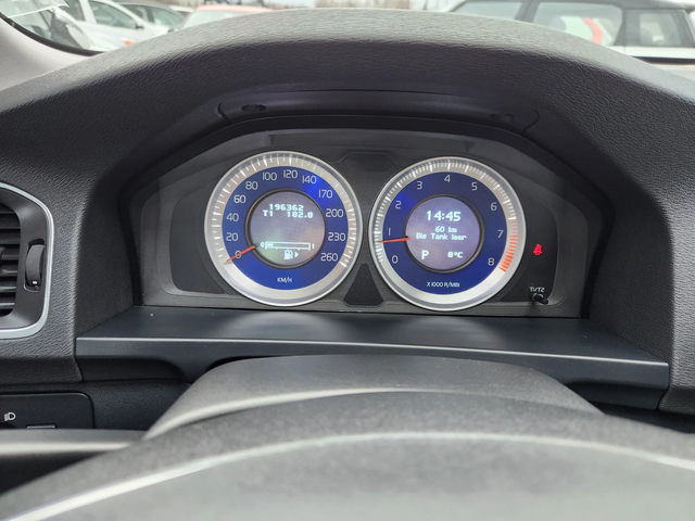 Volvo V60 R-design D4-1.6T-180к.с EURO 5-АВТОМАТИК-ШВЕЙЦАРИЯ - автомобили, коли, обяви за нови и употребявани 8