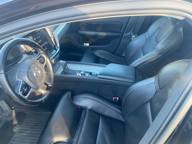 Volvo V60 2.0 D4 4X4 200kc. - автомобили, коли, обяви за нови и употребявани 13