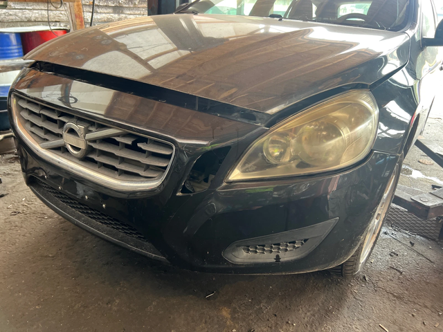 Volvo V60 D3-163к.с - автомобили, коли, обяви за нови и употребявани 1