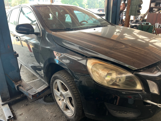 Volvo V60 D3-163к.с - автомобили, коли, обяви за нови и употребявани 8