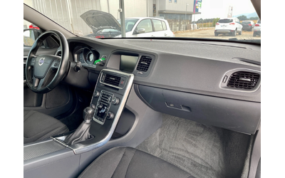 Volvo V60 D2 Start/Stop - автомобили, коли, обяви за нови и употребявани 11