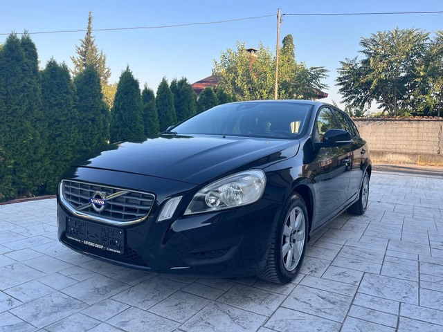 Volvo V60 1.6 D AVTO - автомобили, коли, обяви за нови и употребявани 0