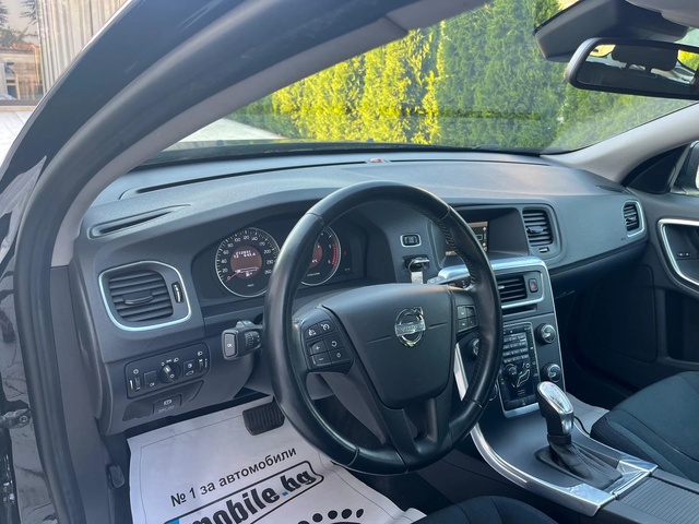 Volvo V60 1.6 D AVTO - автомобили, коли, обяви за нови и употребявани 12