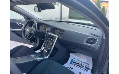 Volvo V60 1.6 D AVTO - автомобили, коли, обяви за нови и употребявани 14