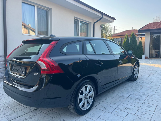 Volvo V60 1.6 D AVTO - автомобили, коли, обяви за нови и употребявани 3