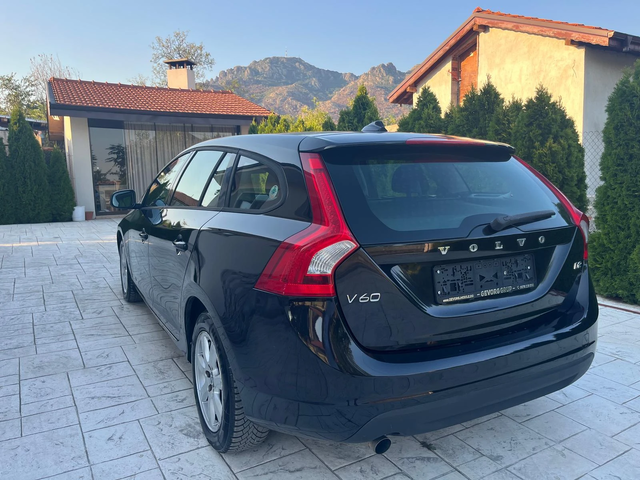 Volvo V60 1.6 D AVTO - автомобили, коли, обяви за нови и употребявани 6