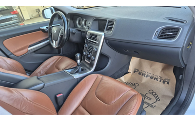 Volvo V60 2.0 диз 163к.с. - автомобили, коли, обяви за нови и употребявани 13