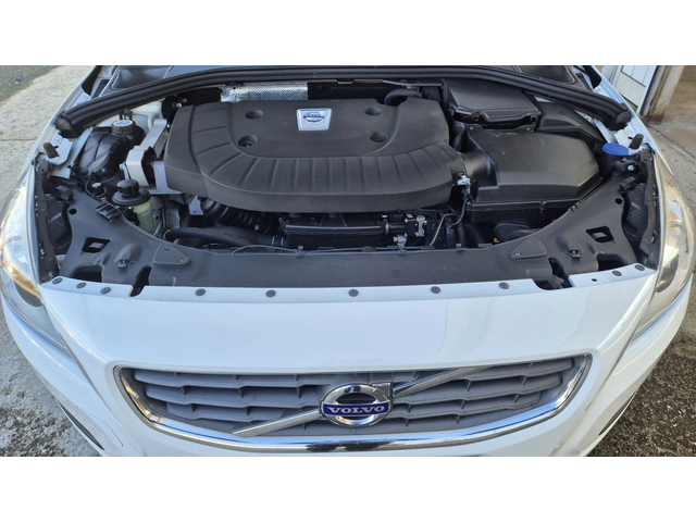 Volvo V60 2.0 диз 163к.с. - автомобили, коли, обяви за нови и употребявани 16