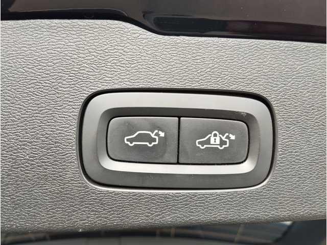 Volvo V60 2.0D R-Line - автомобили, коли, обяви за нови и употребявани 13