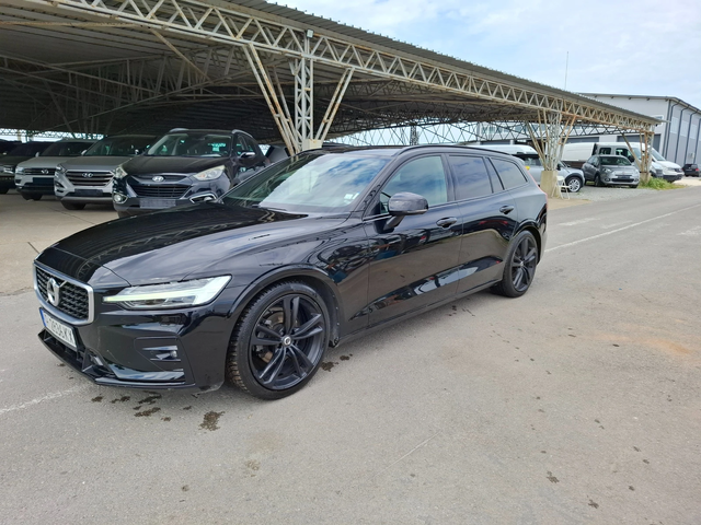 Volvo V60 2.0D R-Line - автомобили, коли, обяви за нови и употребявани 2