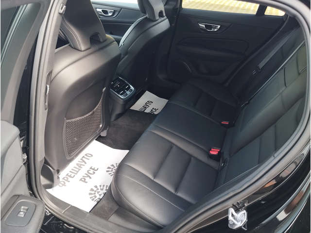 Volvo V60 2.0D R-Line - автомобили, коли, обяви за нови и употребявани 6