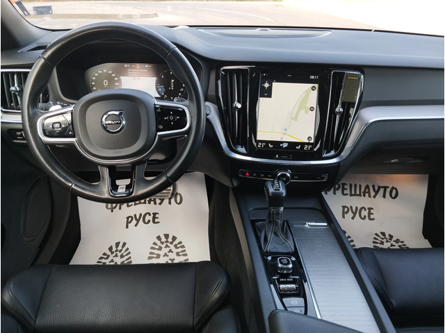 Volvo V60 2.0D R-Line - автомобили, коли, обяви за нови и употребявани 7