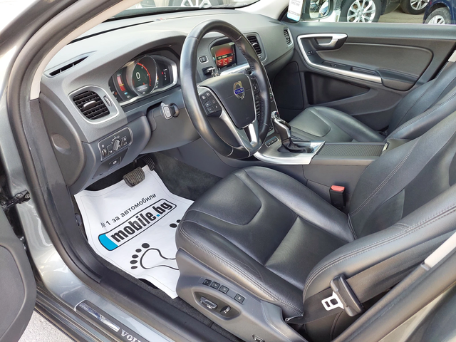 Volvo V60 2.4D6 TWIN ENGIN 4x4 - автомобили, коли, обяви за нови и употребявани 5