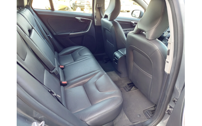 Volvo V60 2.4D6 TWIN ENGIN 4x4 - автомобили, коли, обяви за нови и употребявани 8